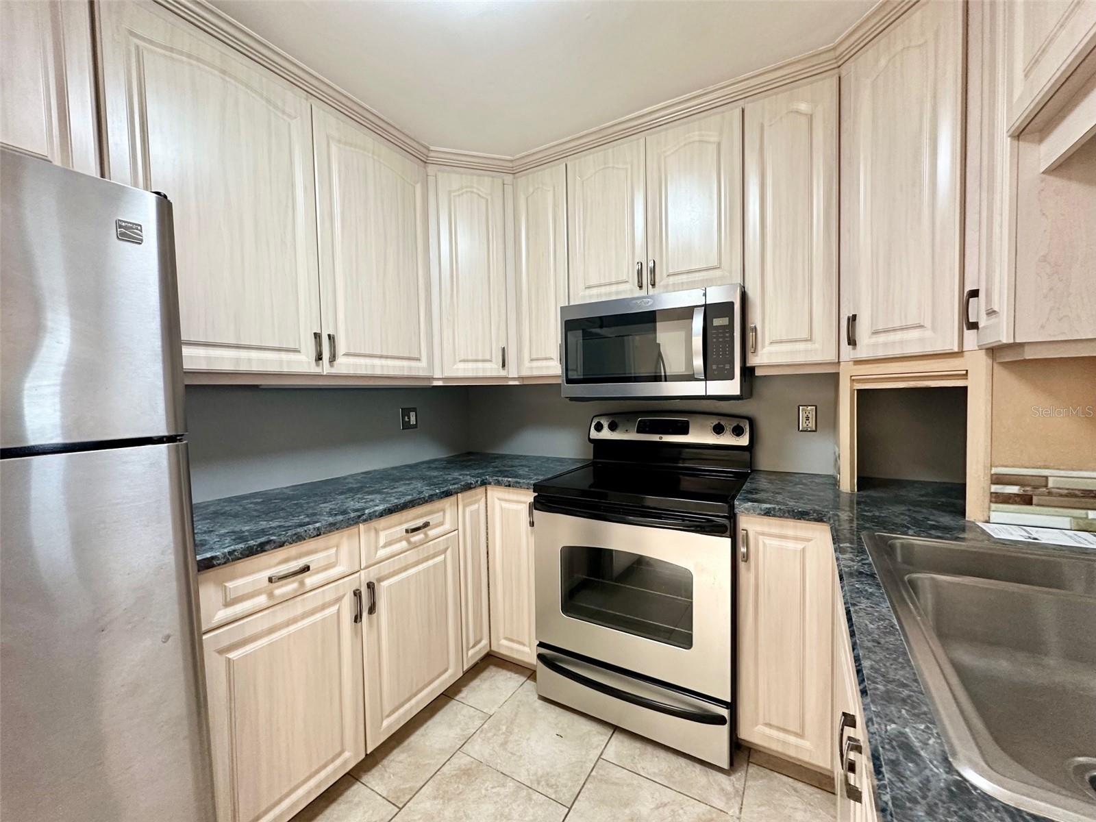 9099 108TH AVE, SEMINOLE, FL, 33777