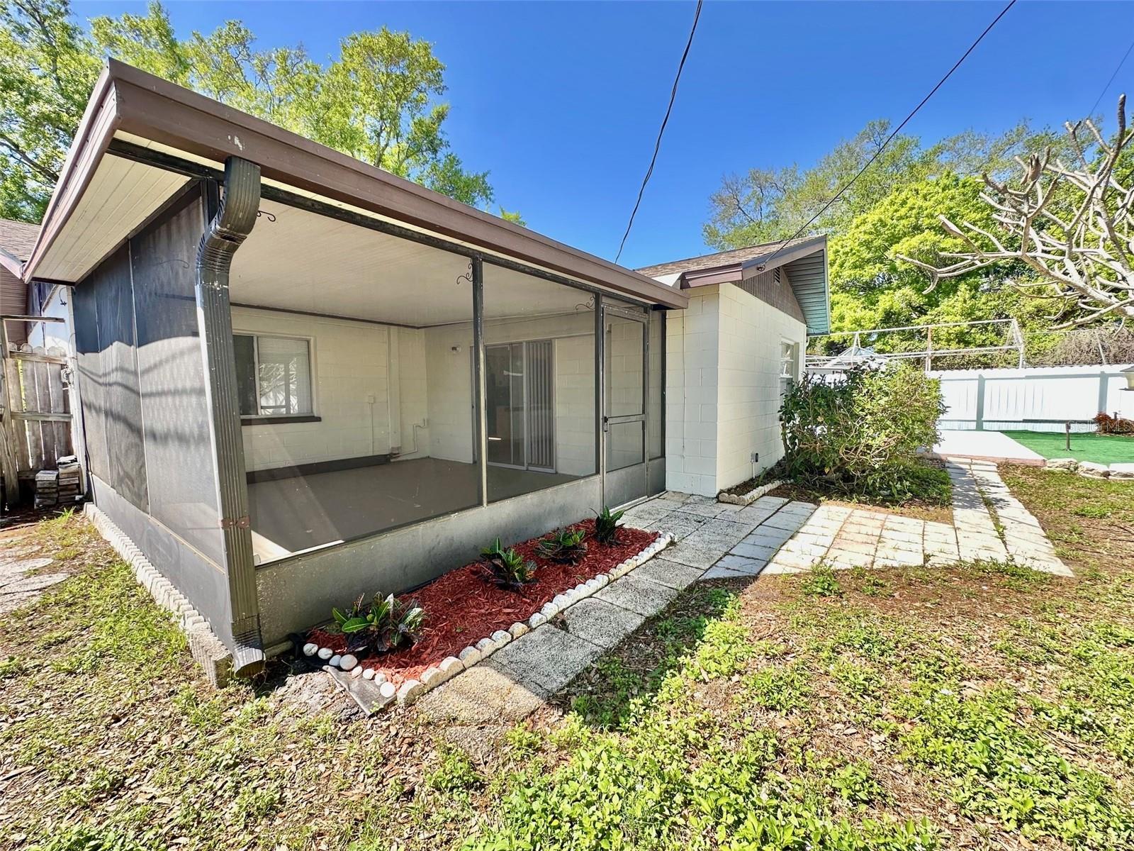 9099 108TH AVE, SEMINOLE, FL, 33777