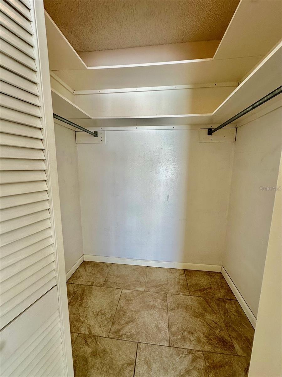9099 108TH AVE, SEMINOLE, FL, 33777