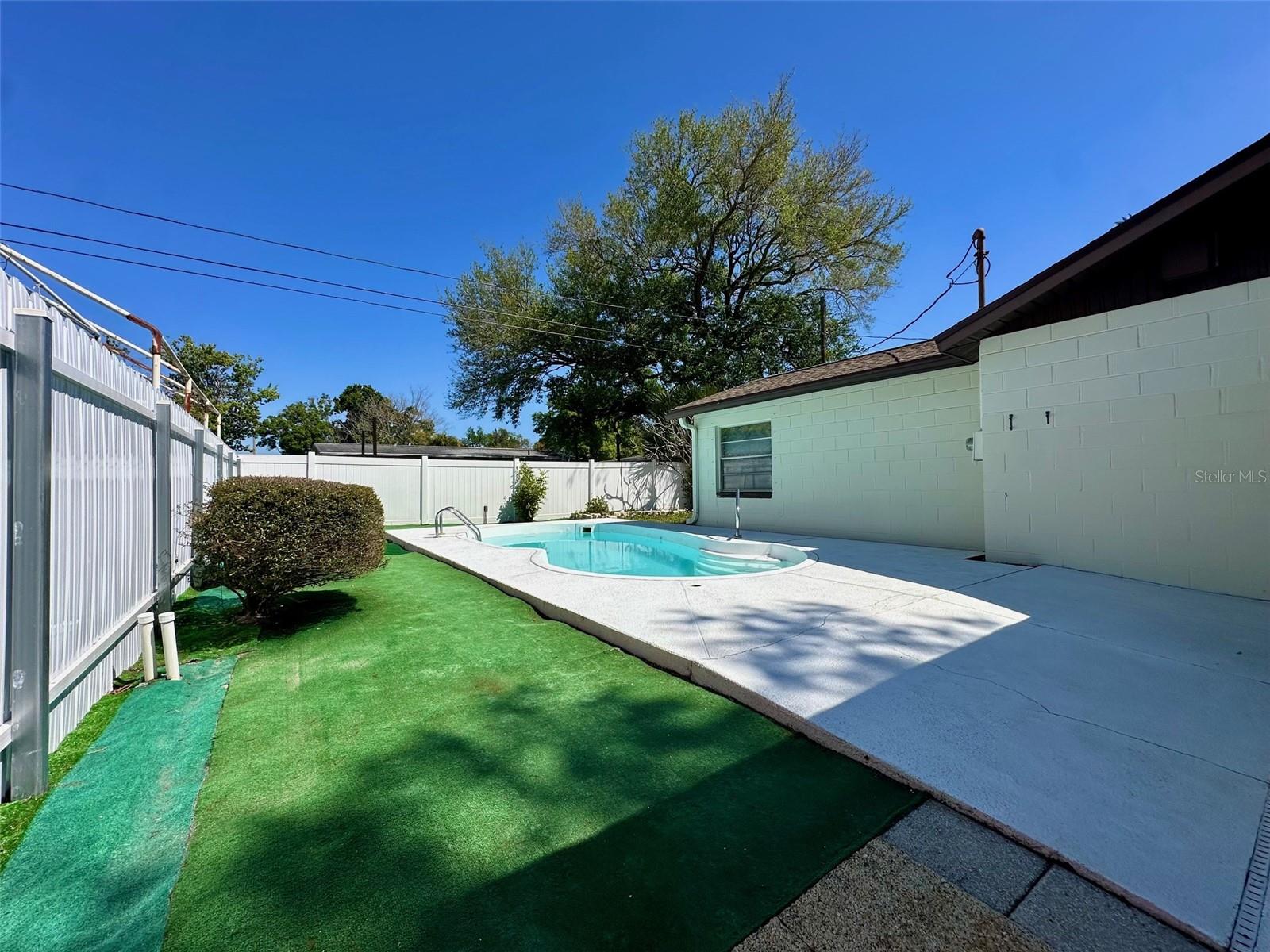 9099 108TH AVE, SEMINOLE, FL, 33777