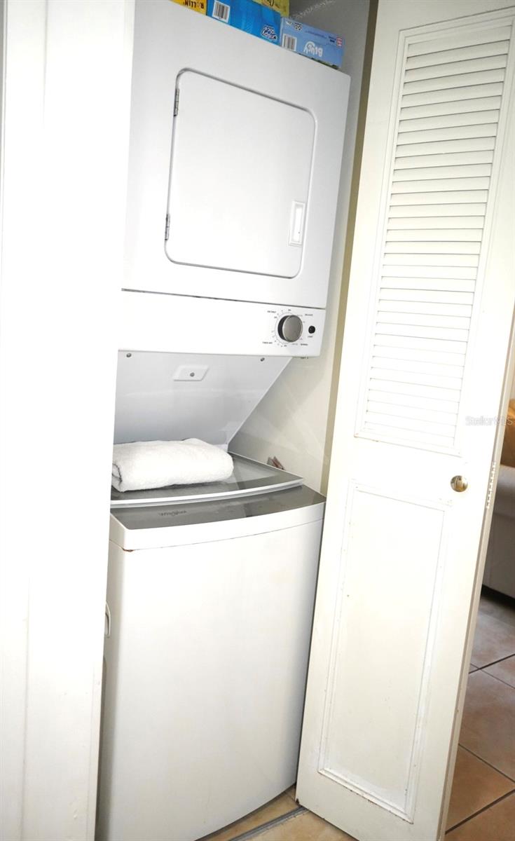 1664 SUNNY BROOK LN NE #103, PALM BAY, FL, 32905