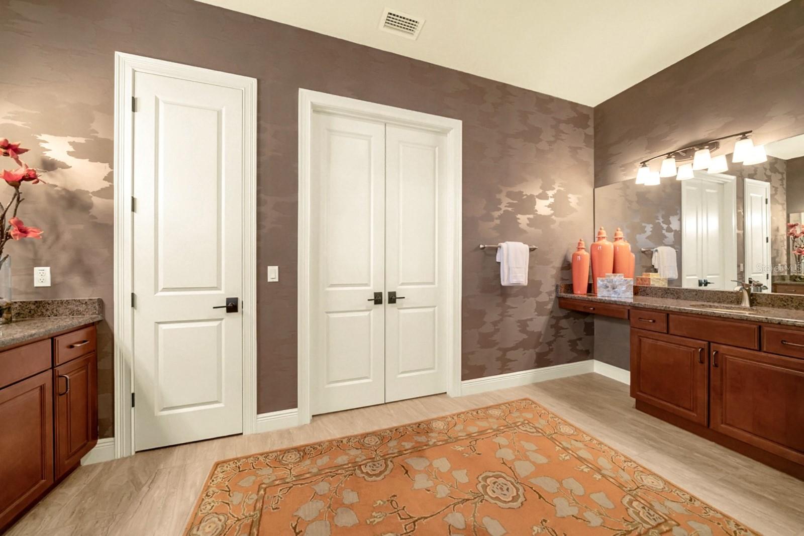 300 LAMBERTON LN, DELAND, FL, 32724