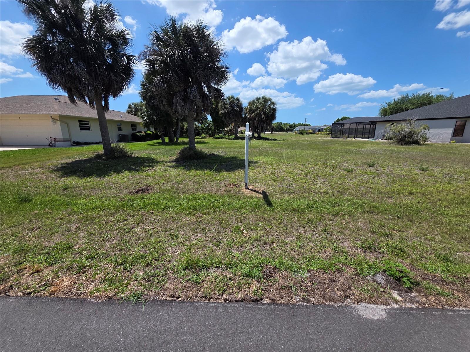 5 CLUBHOUSE RD, ROTONDA WEST, FL, 33947