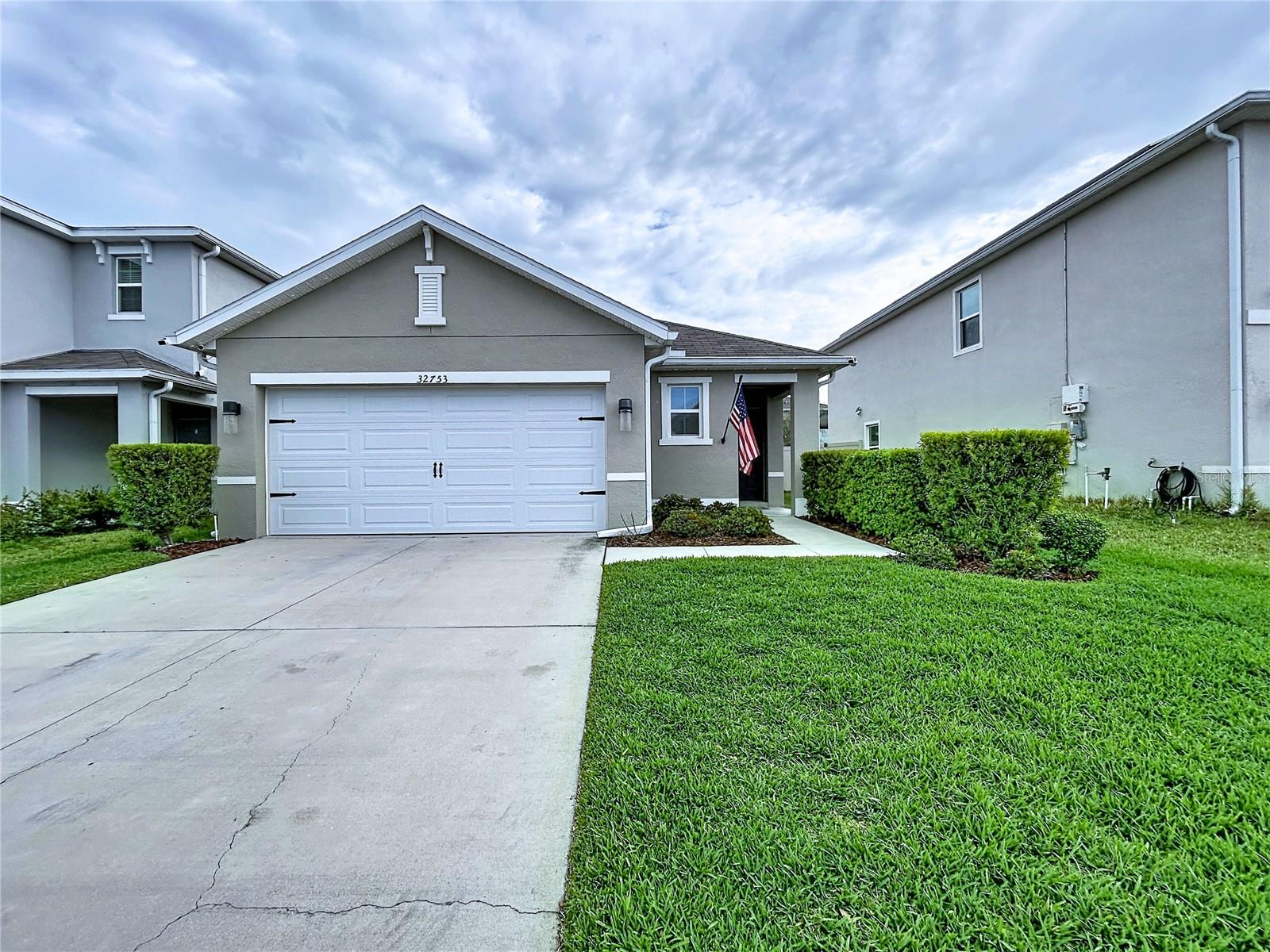 32753 PEZ LANDING LN, WESLEY CHAPEL, FL, 33543