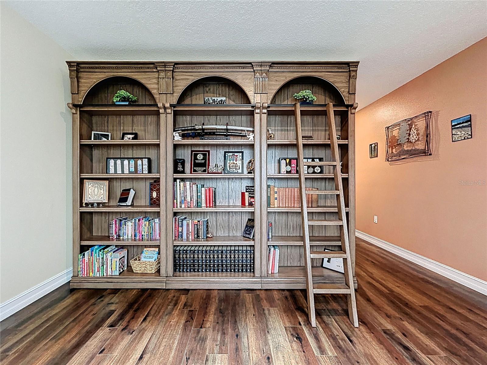 32753 PEZ LANDING LN, WESLEY CHAPEL, FL, 33543
