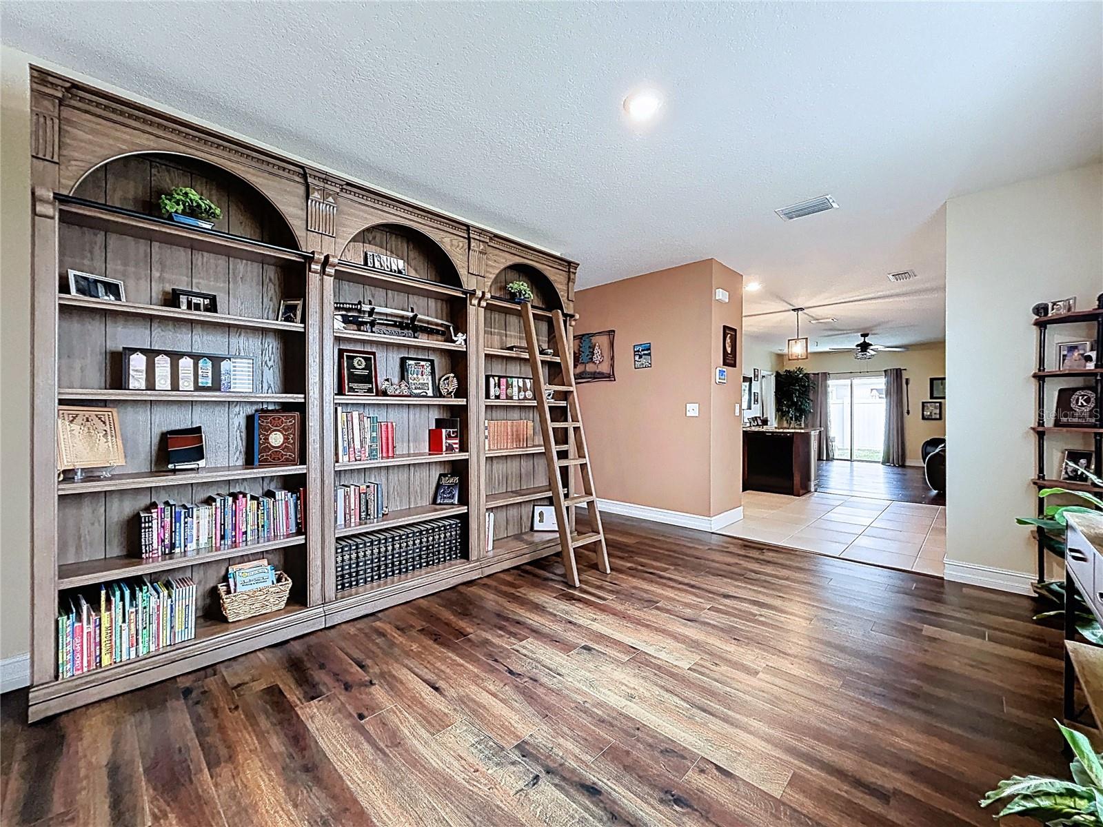 32753 PEZ LANDING LN, WESLEY CHAPEL, FL, 33543