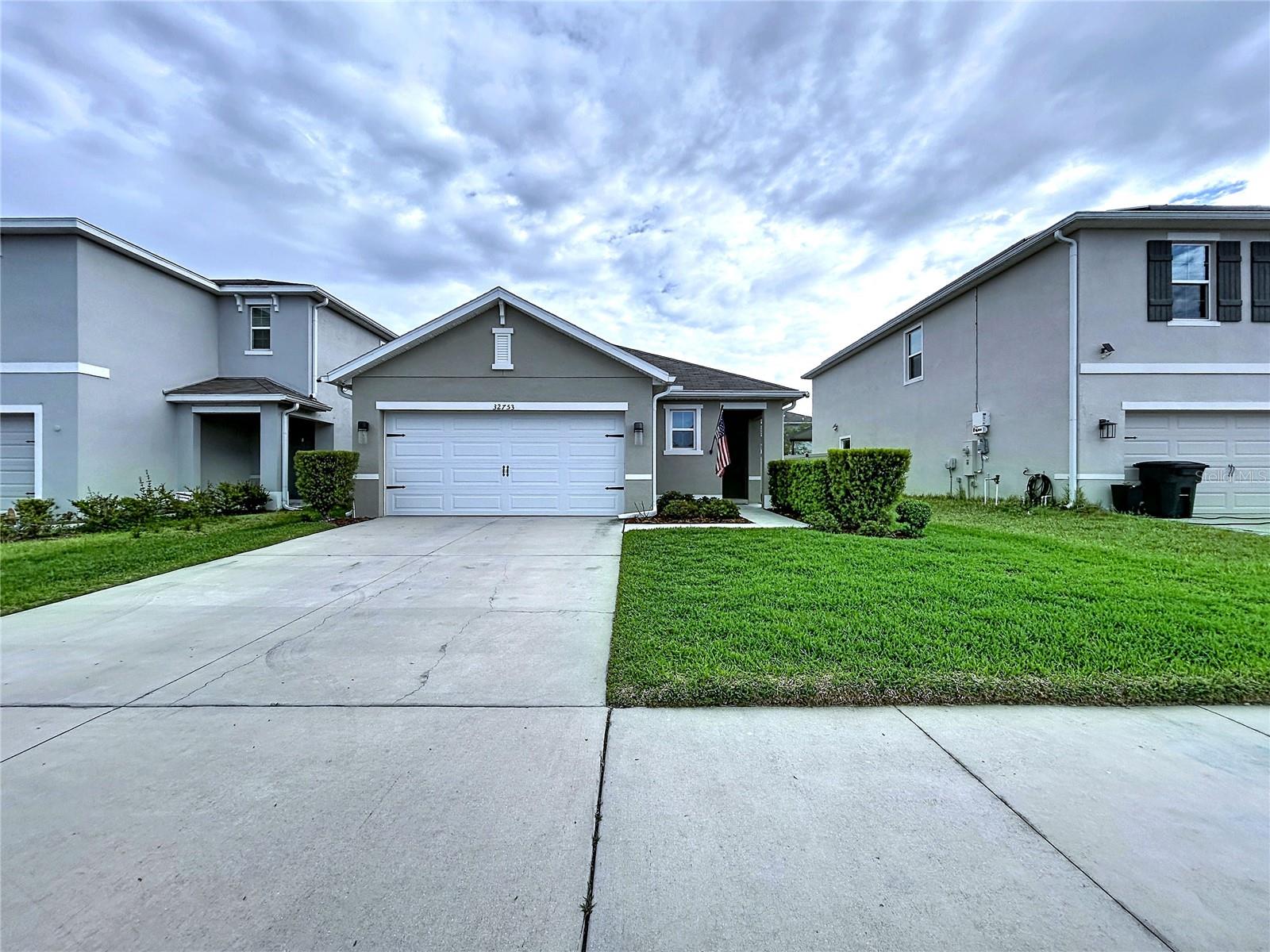 32753 PEZ LANDING LN, WESLEY CHAPEL, FL, 33543