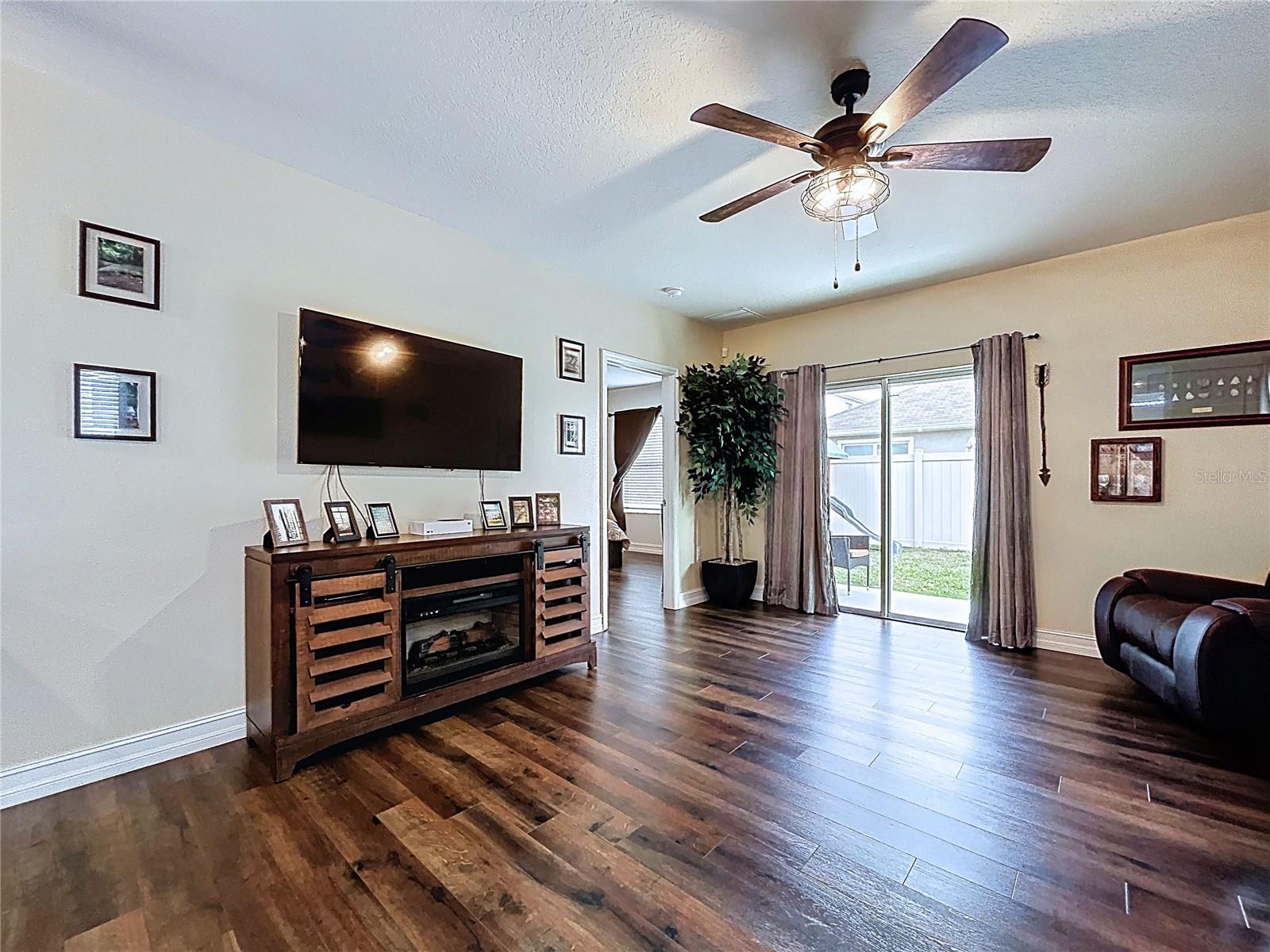 32753 PEZ LANDING LN, WESLEY CHAPEL, FL, 33543