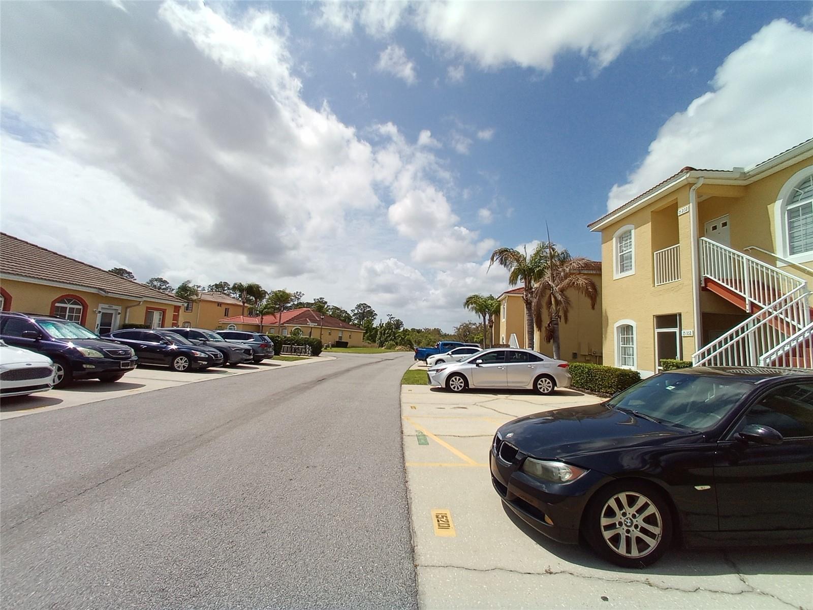 15201 INDIAN CREEK DR #B, KISSIMMEE, FL, 34759