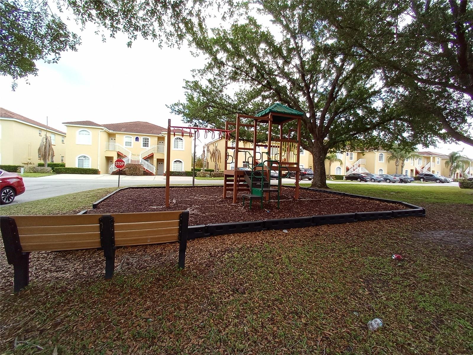 15201 INDIAN CREEK DR #B, KISSIMMEE, FL, 34759