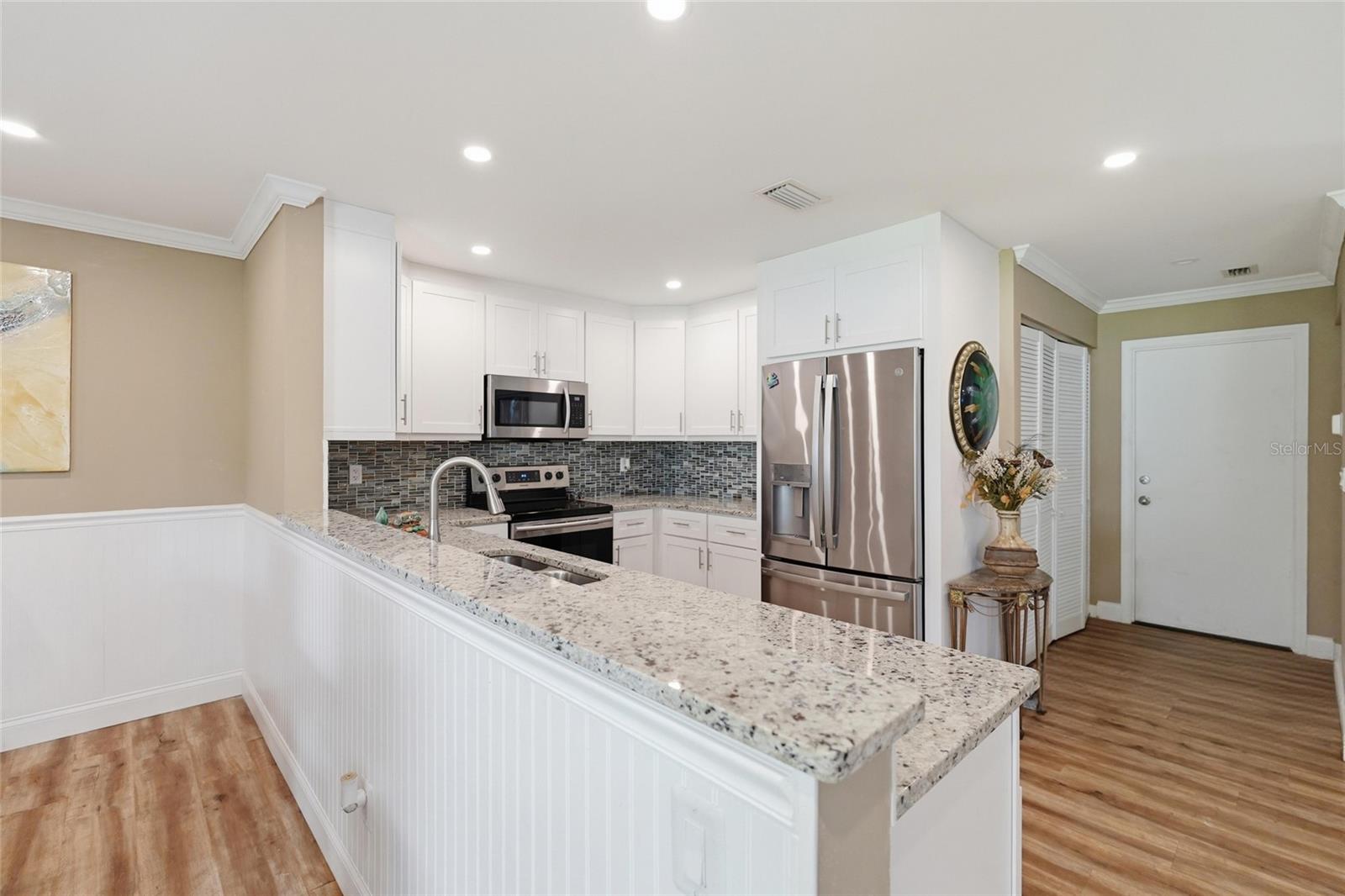7101 FAIRWAY BEND CIR, SARASOTA, FL, 34243