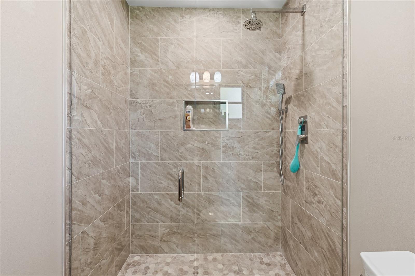 7101 FAIRWAY BEND CIR, SARASOTA, FL, 34243