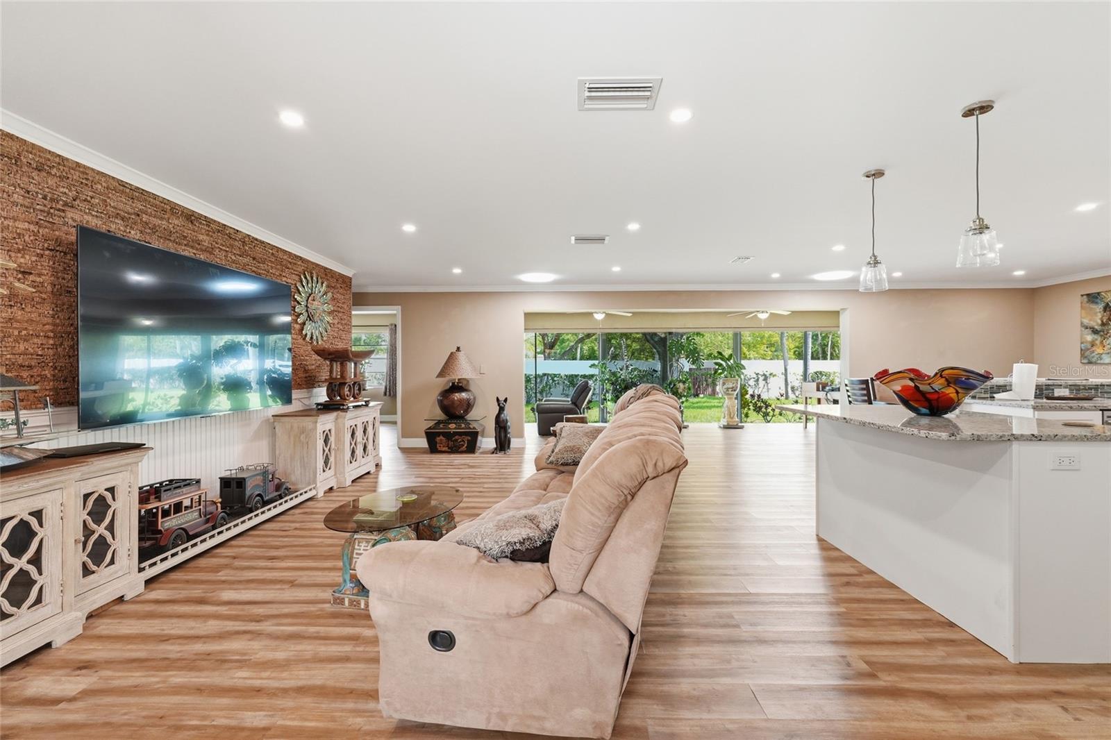 7101 FAIRWAY BEND CIR, SARASOTA, FL, 34243