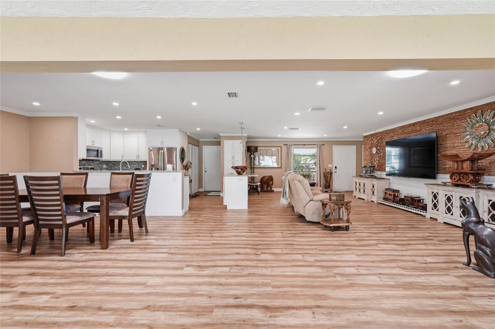 7101 FAIRWAY BEND CIR, SARASOTA, FL, 34243