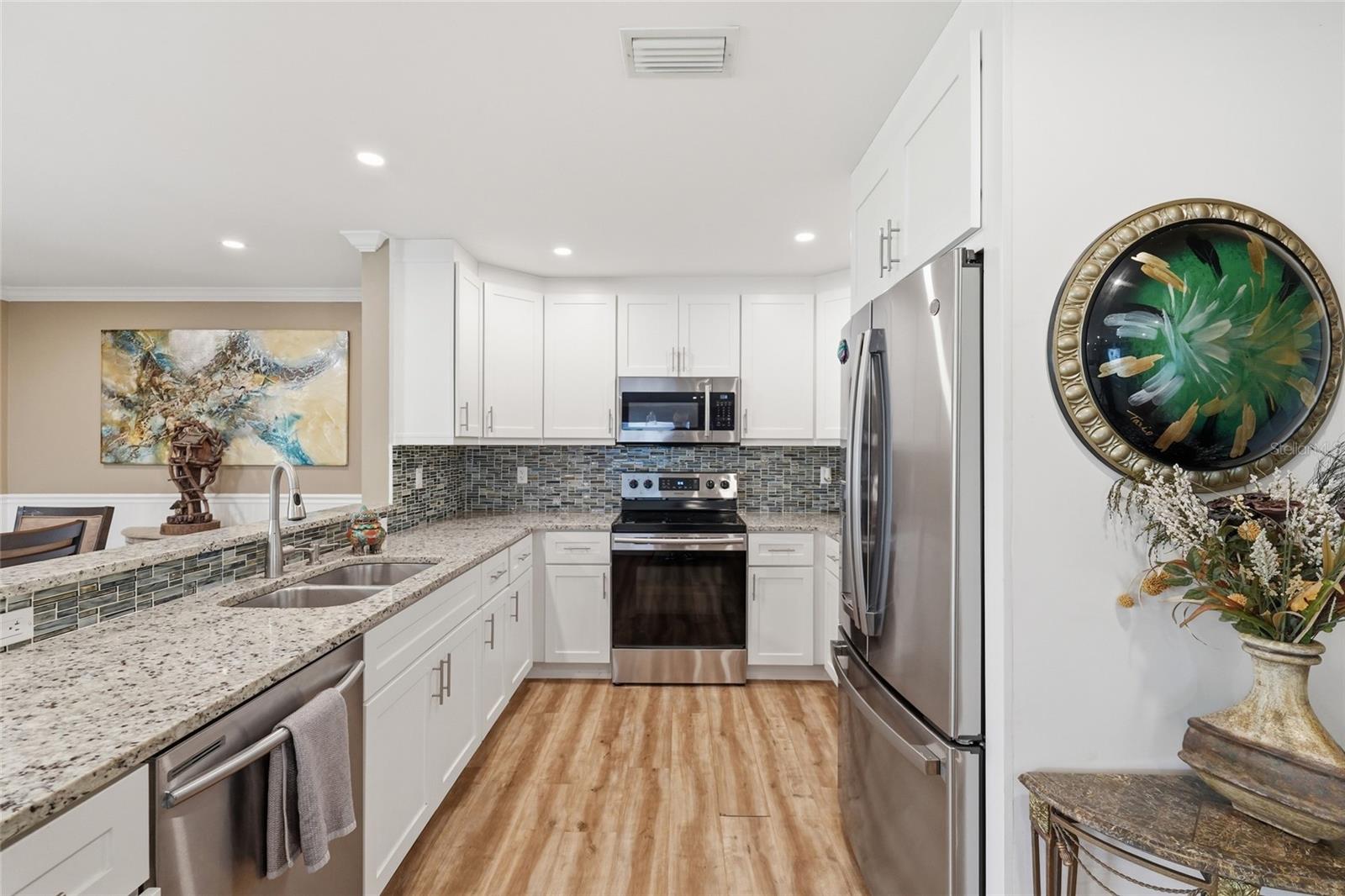 7101 FAIRWAY BEND CIR, SARASOTA, FL, 34243