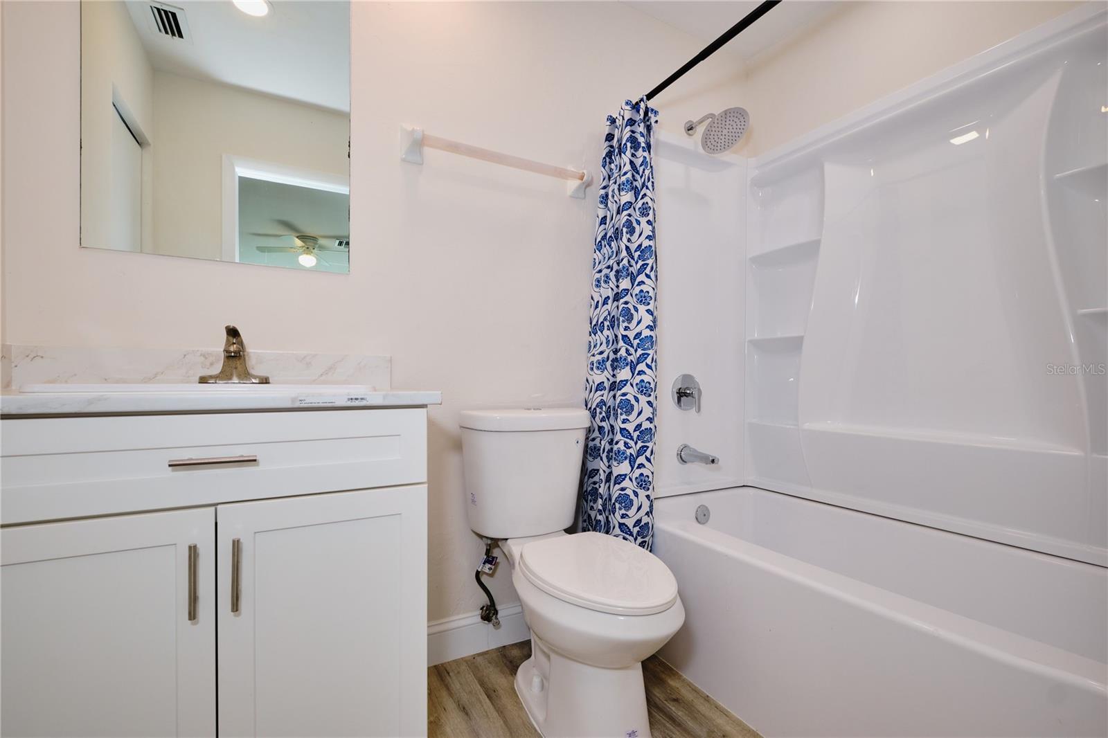 221 18TH AVE NW, NAPLES, FL, 34120