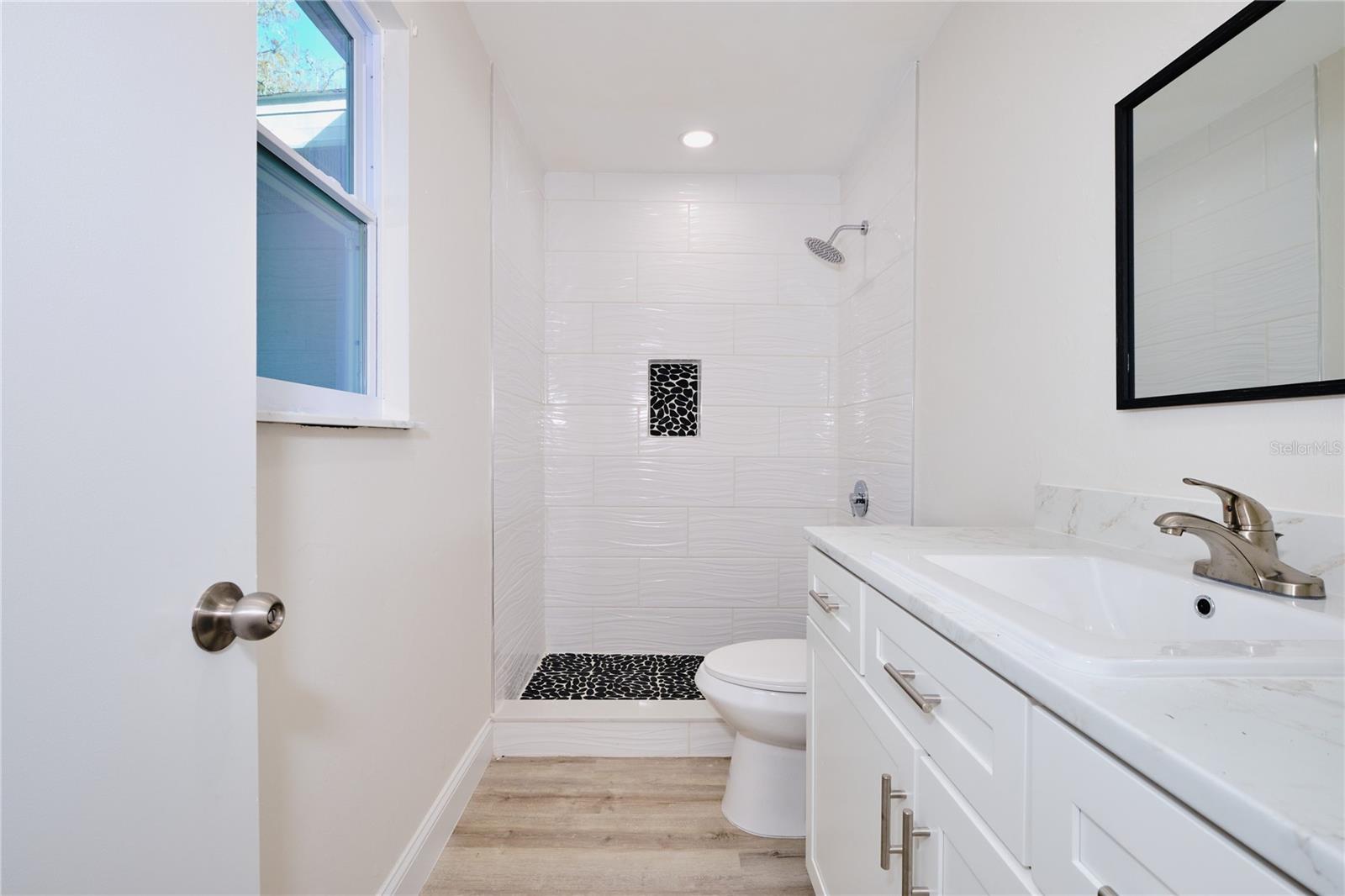 221 18TH AVE NW, NAPLES, FL, 34120