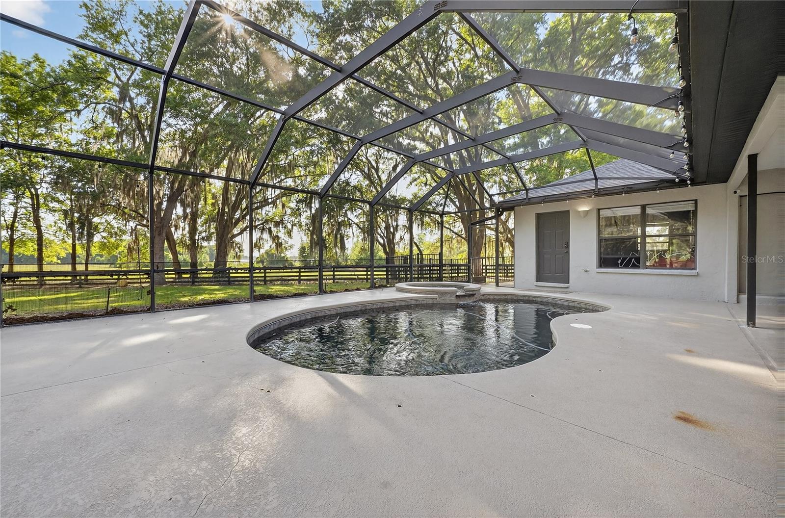 1324 OTTERS VIEW CT, FRUITLAND PARK, FL, 34731