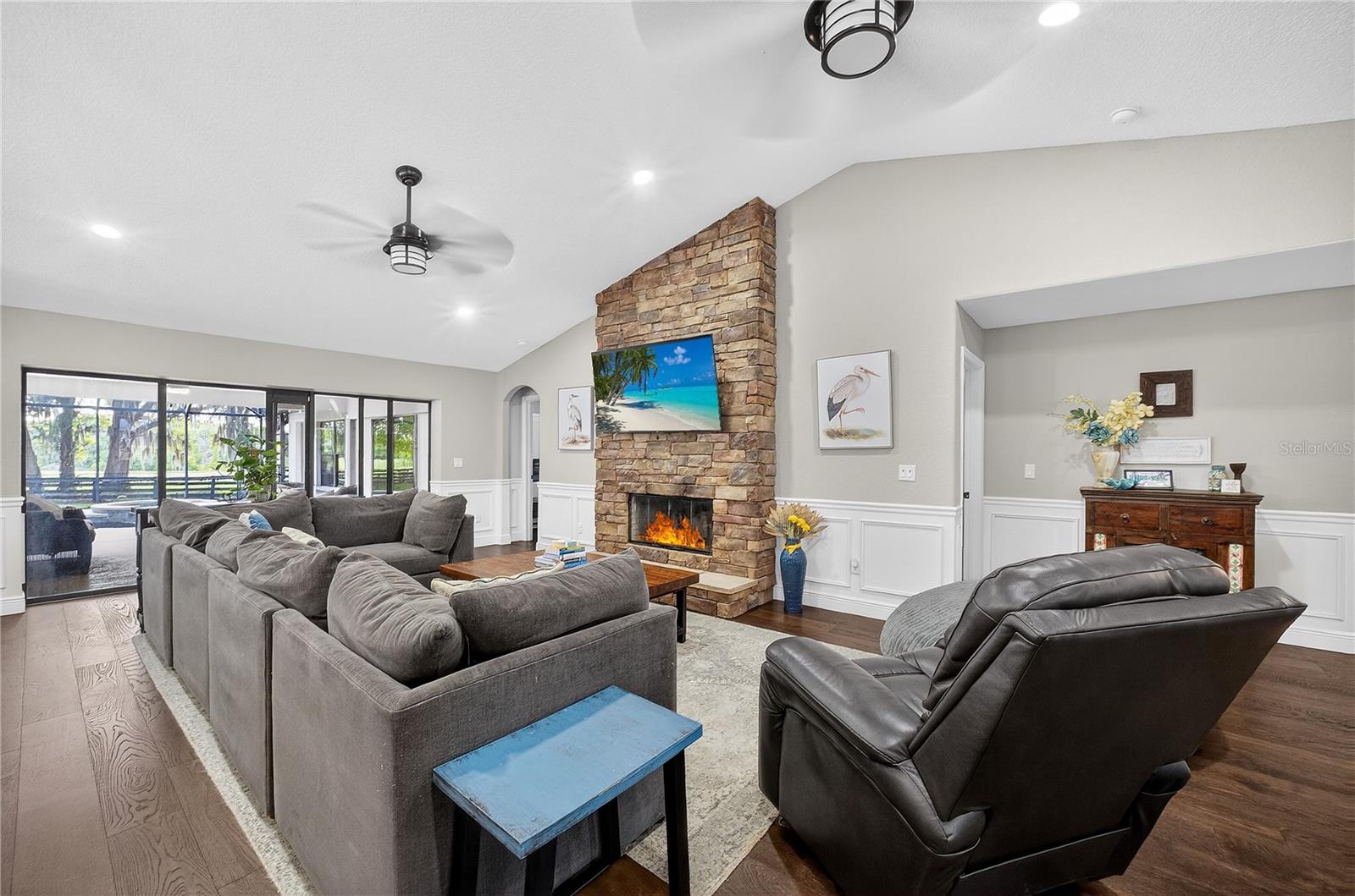 1324 OTTERS VIEW CT, FRUITLAND PARK, FL, 34731