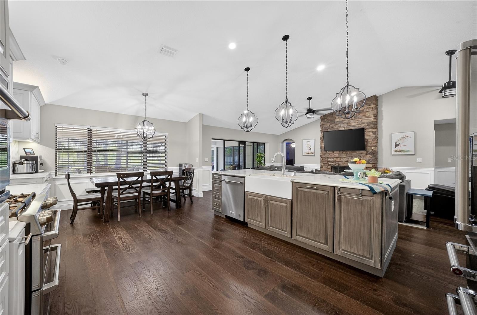 1324 OTTERS VIEW CT, FRUITLAND PARK, FL, 34731