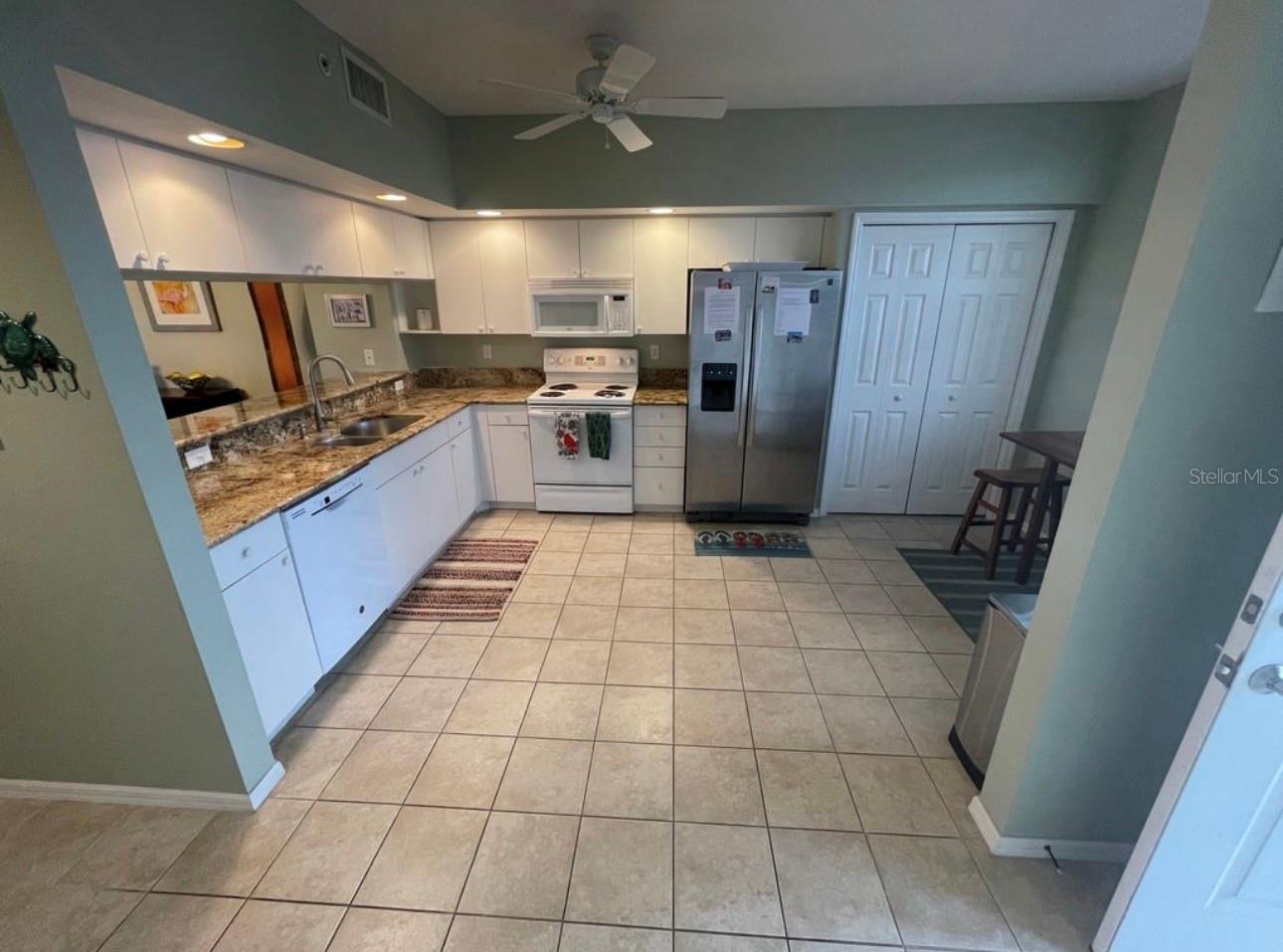 1200 COUNTRY CLUB DR #1502, LARGO, FL, 33771