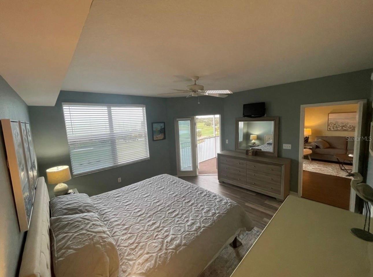 1200 COUNTRY CLUB DR #1502, LARGO, FL, 33771