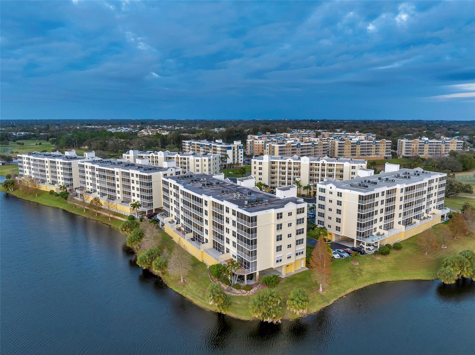 1200 COUNTRY CLUB DR #1502, LARGO, FL, 33771