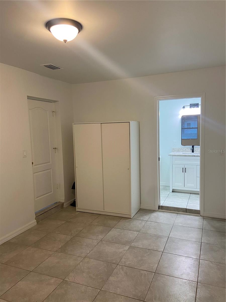 7020 BAYWOOD DR, TAMPA, FL, 33637