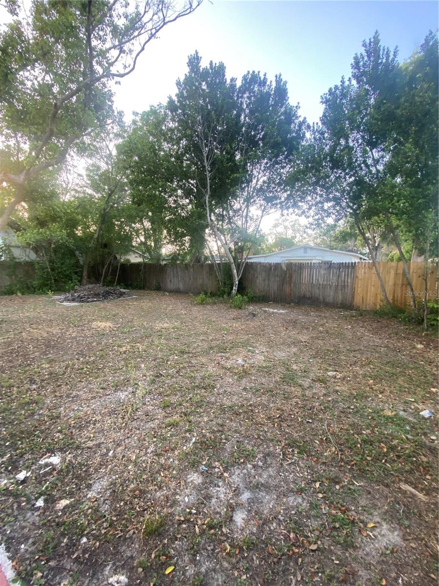 7020 BAYWOOD DR, TAMPA, FL, 33637