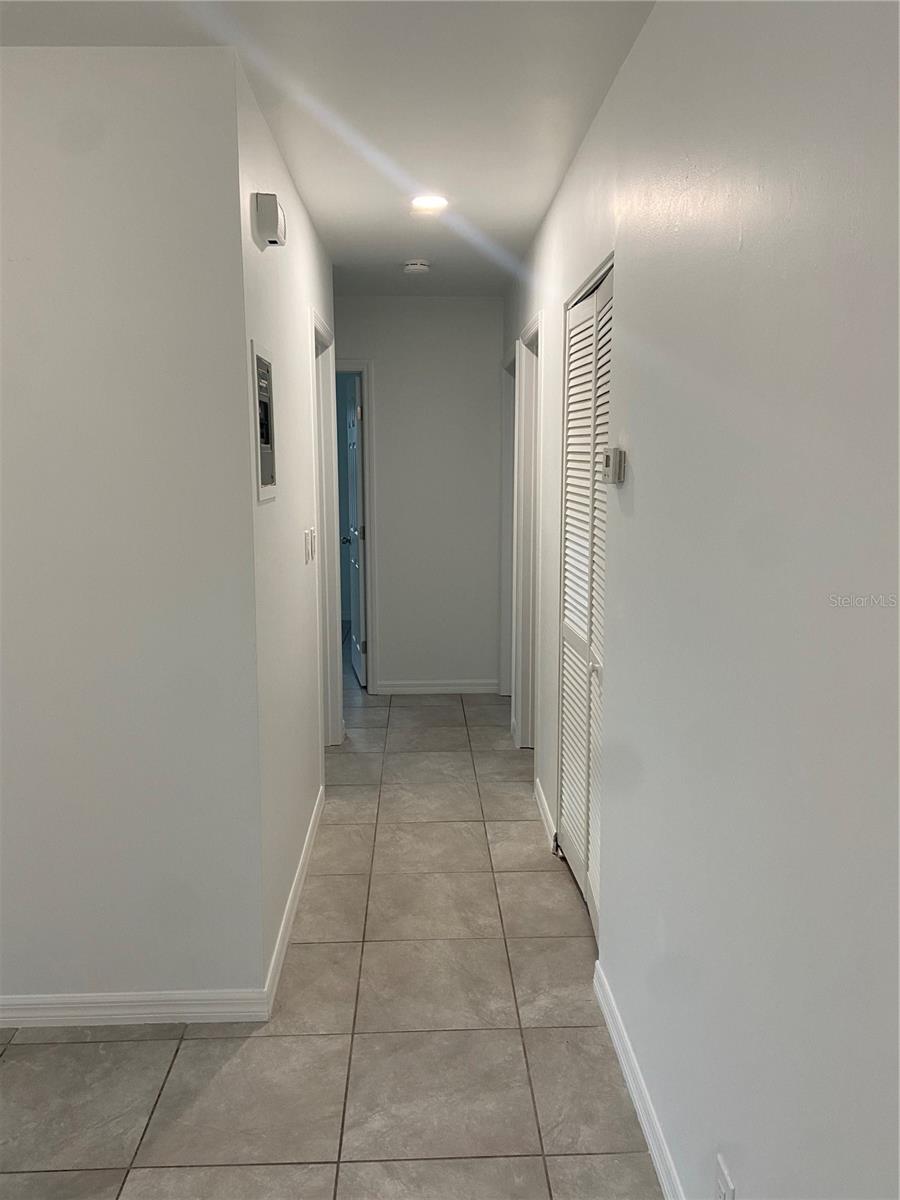 7020 BAYWOOD DR, TAMPA, FL, 33637