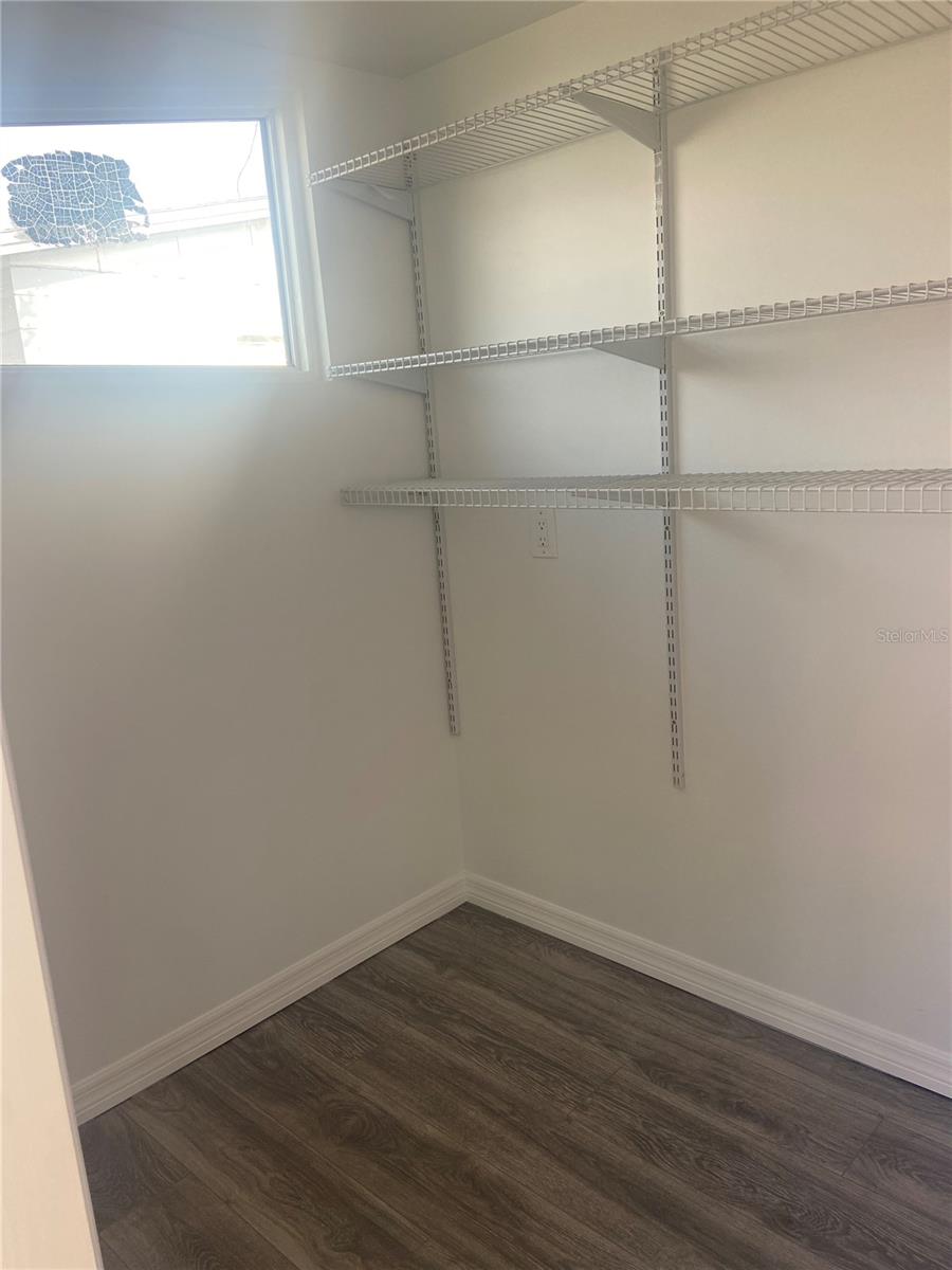 7020 BAYWOOD DR, TAMPA, FL, 33637