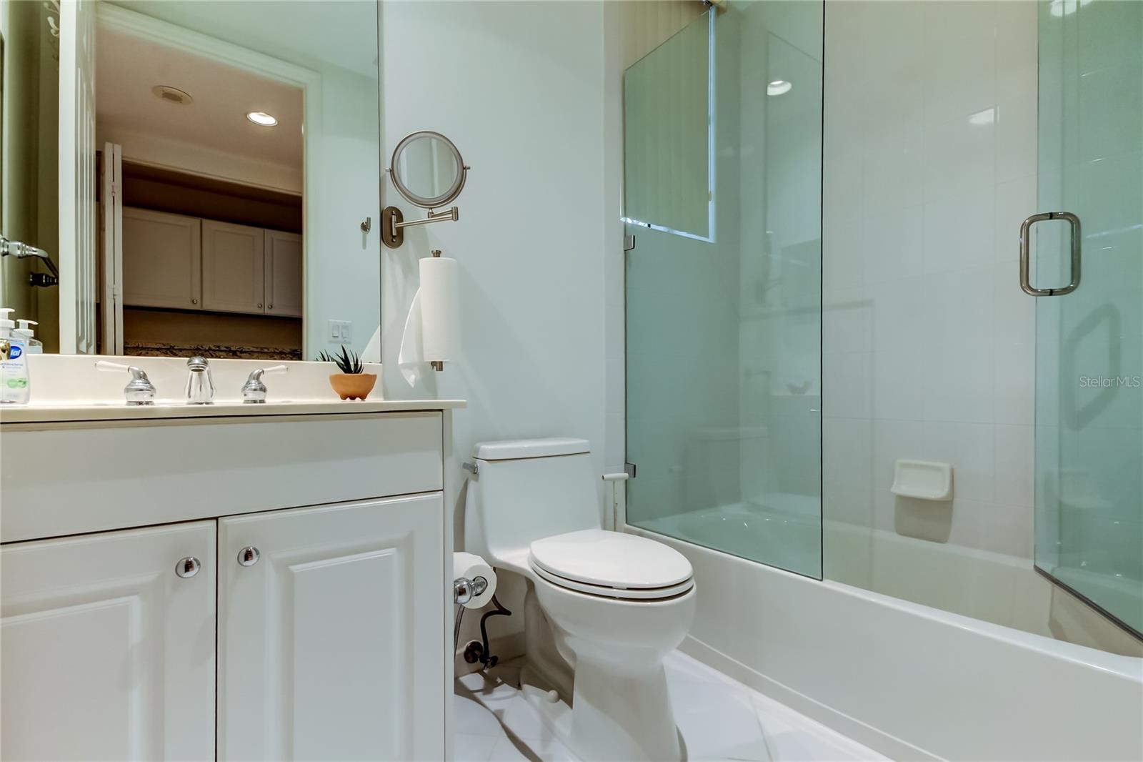 1200 GULF BLVD #101, CLEARWATER BEACH, FL, 33767