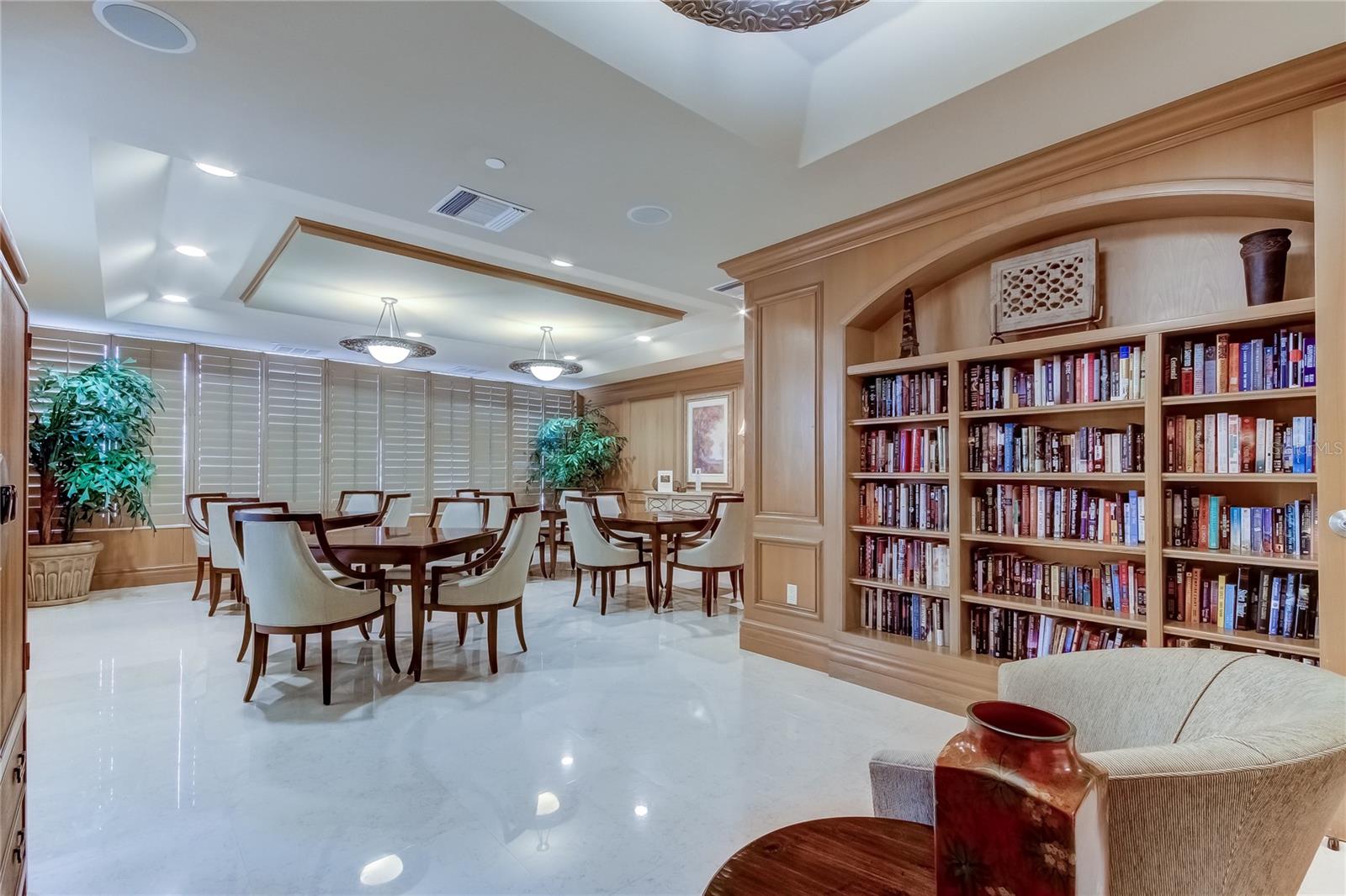 1200 GULF BLVD #101, CLEARWATER BEACH, FL, 33767