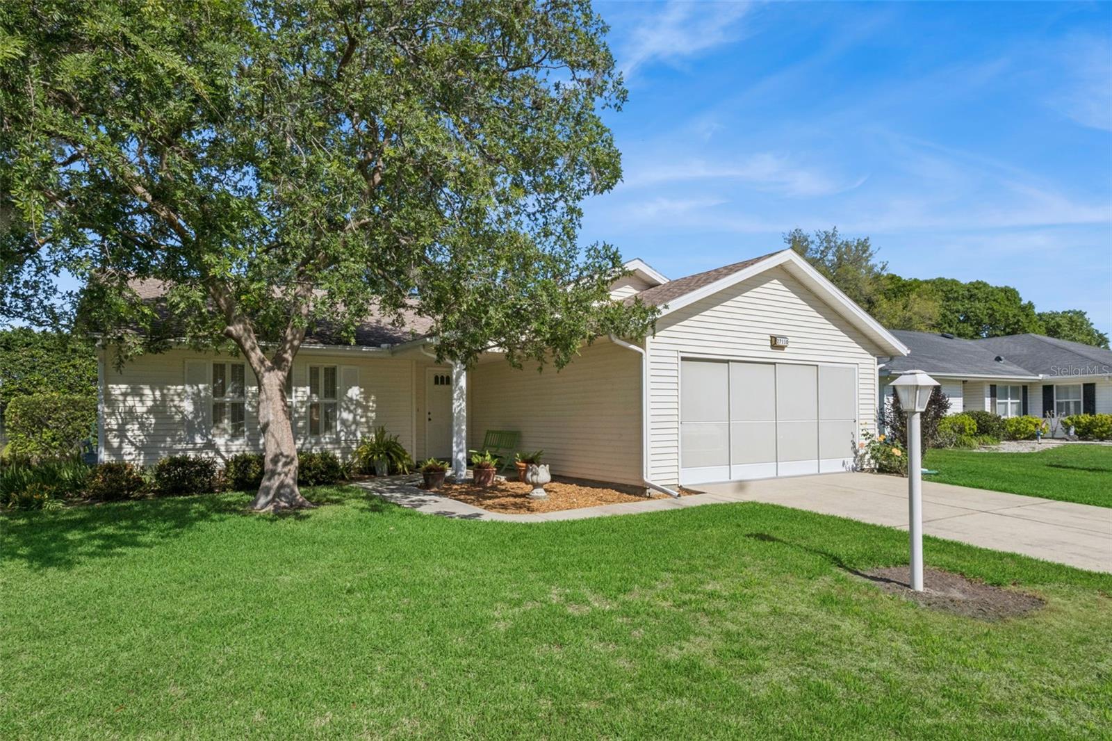 27110 RACQUET CIR, LEESBURG, FL, 34748