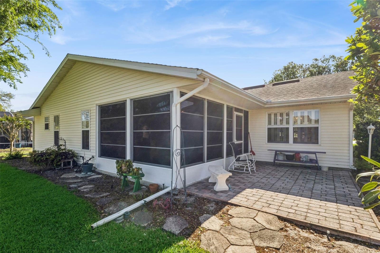 27110 RACQUET CIR, LEESBURG, FL, 34748