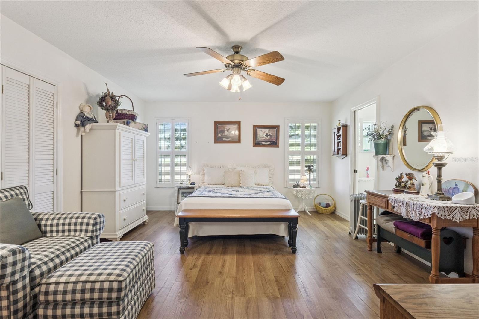 27110 RACQUET CIR, LEESBURG, FL, 34748