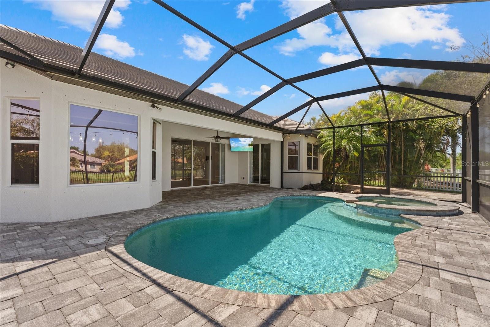 220 DOVE TRL, BRADENTON, FL, 34212