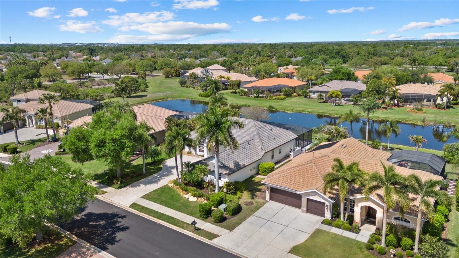 220 DOVE TRL, BRADENTON, FL, 34212