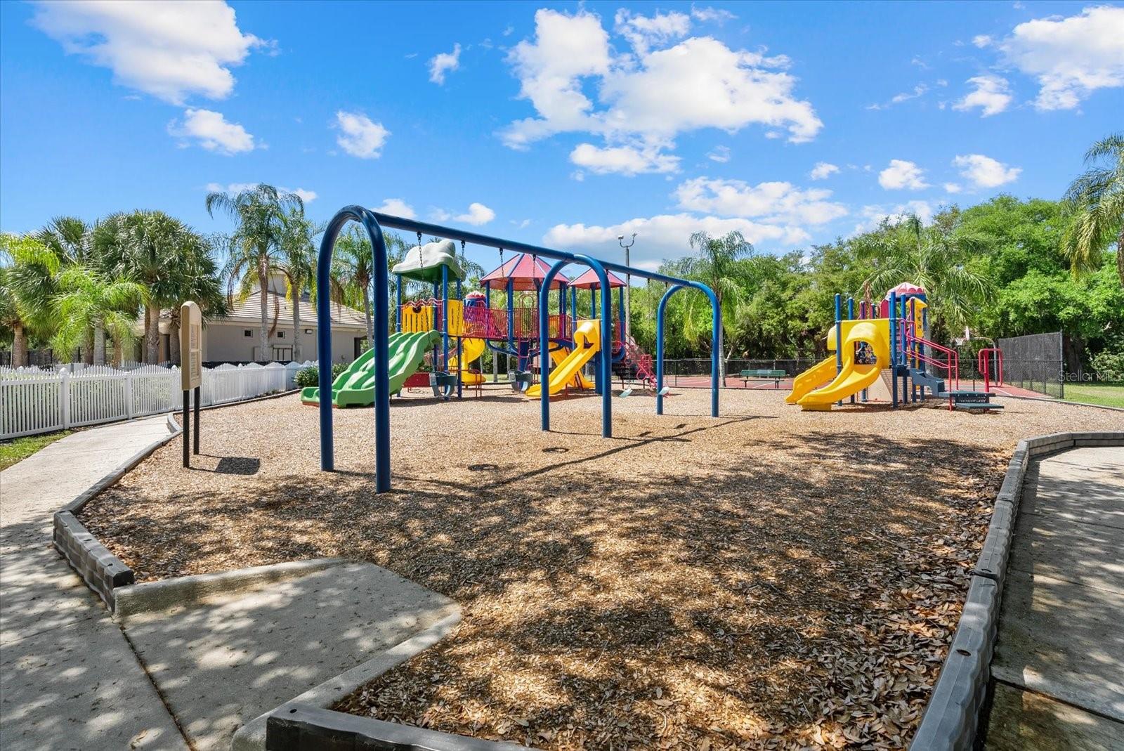 220 DOVE TRL, BRADENTON, FL, 34212