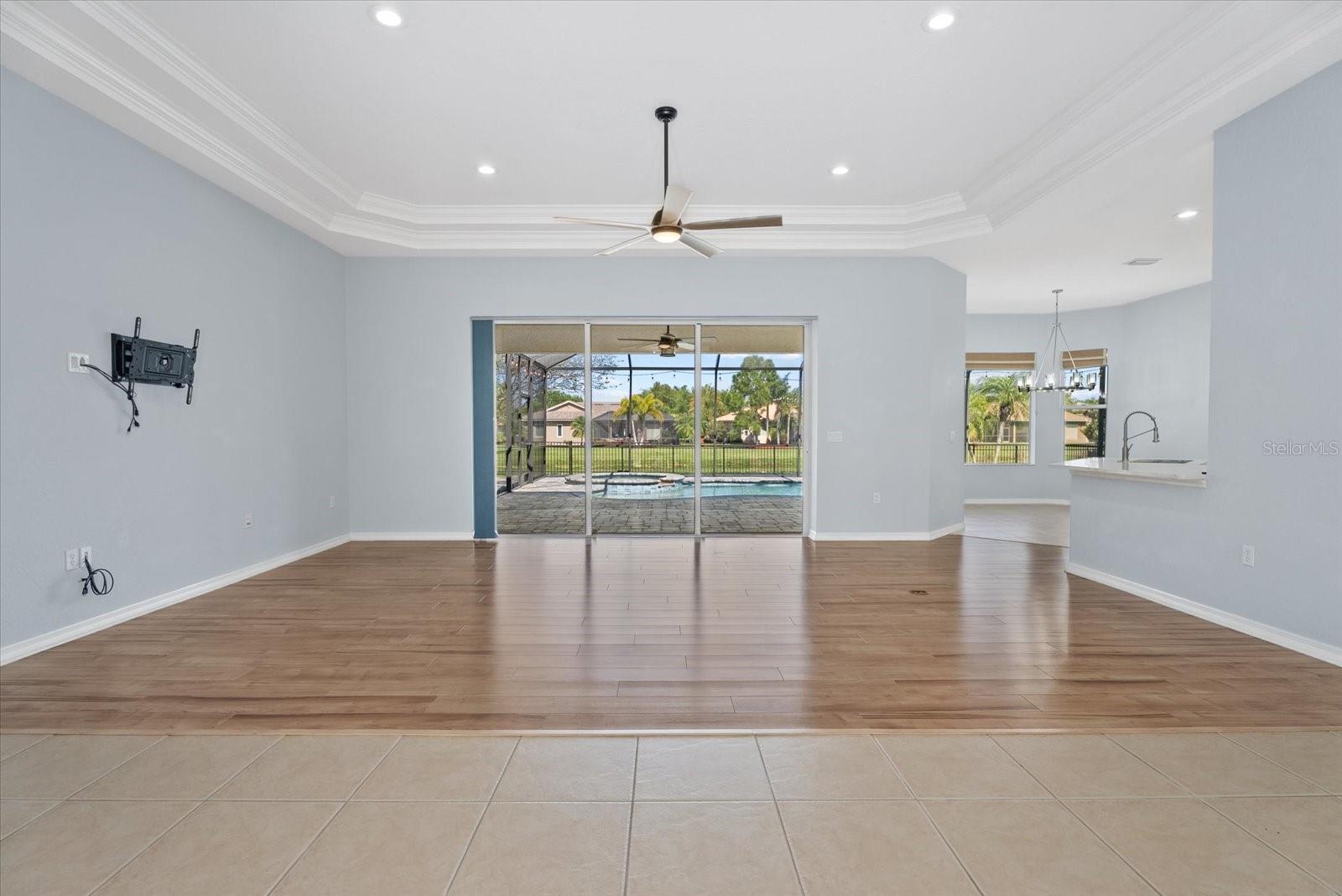 220 DOVE TRL, BRADENTON, FL, 34212