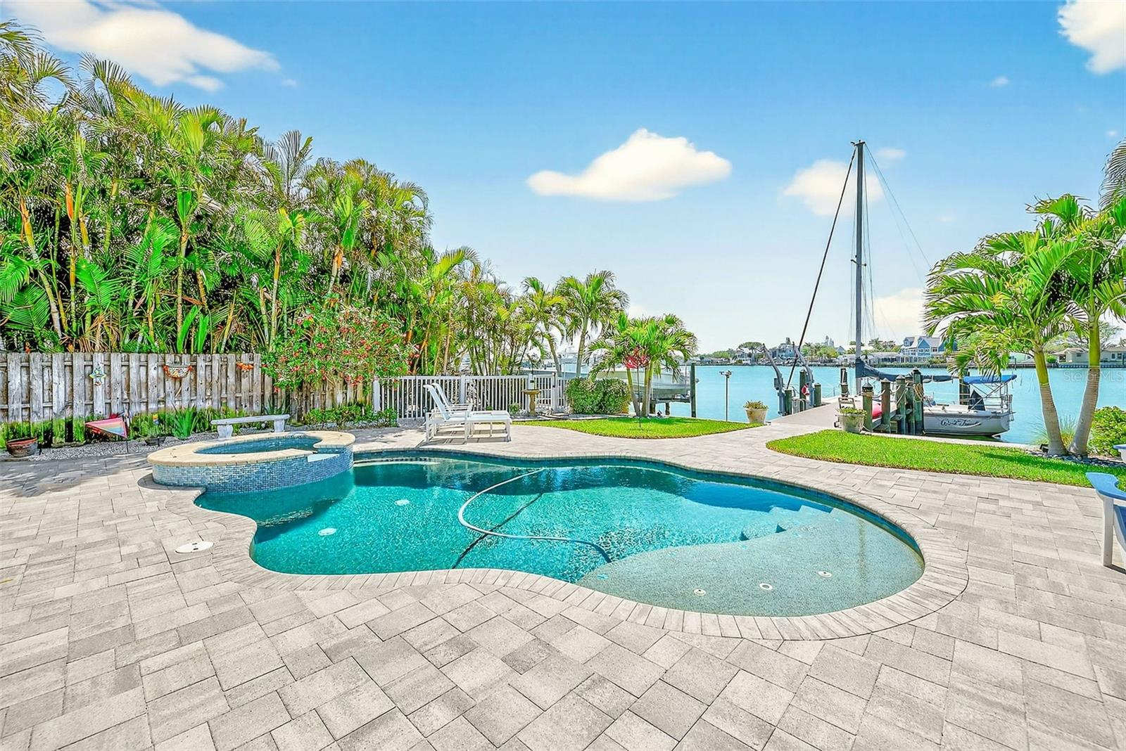 441 HARBOR DR S, INDIAN ROCKS BEACH, FL, 33785