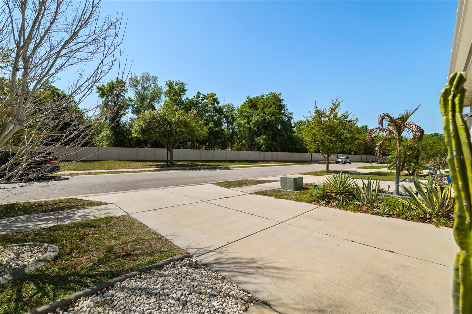 10630 MEDFORD LAKE DR, RIVERVIEW, FL, 33578