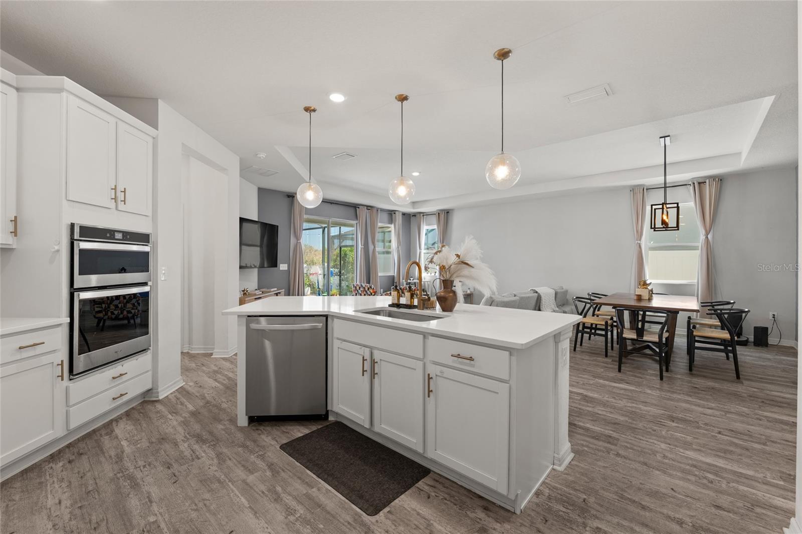 10630 MEDFORD LAKE DR, RIVERVIEW, FL, 33578