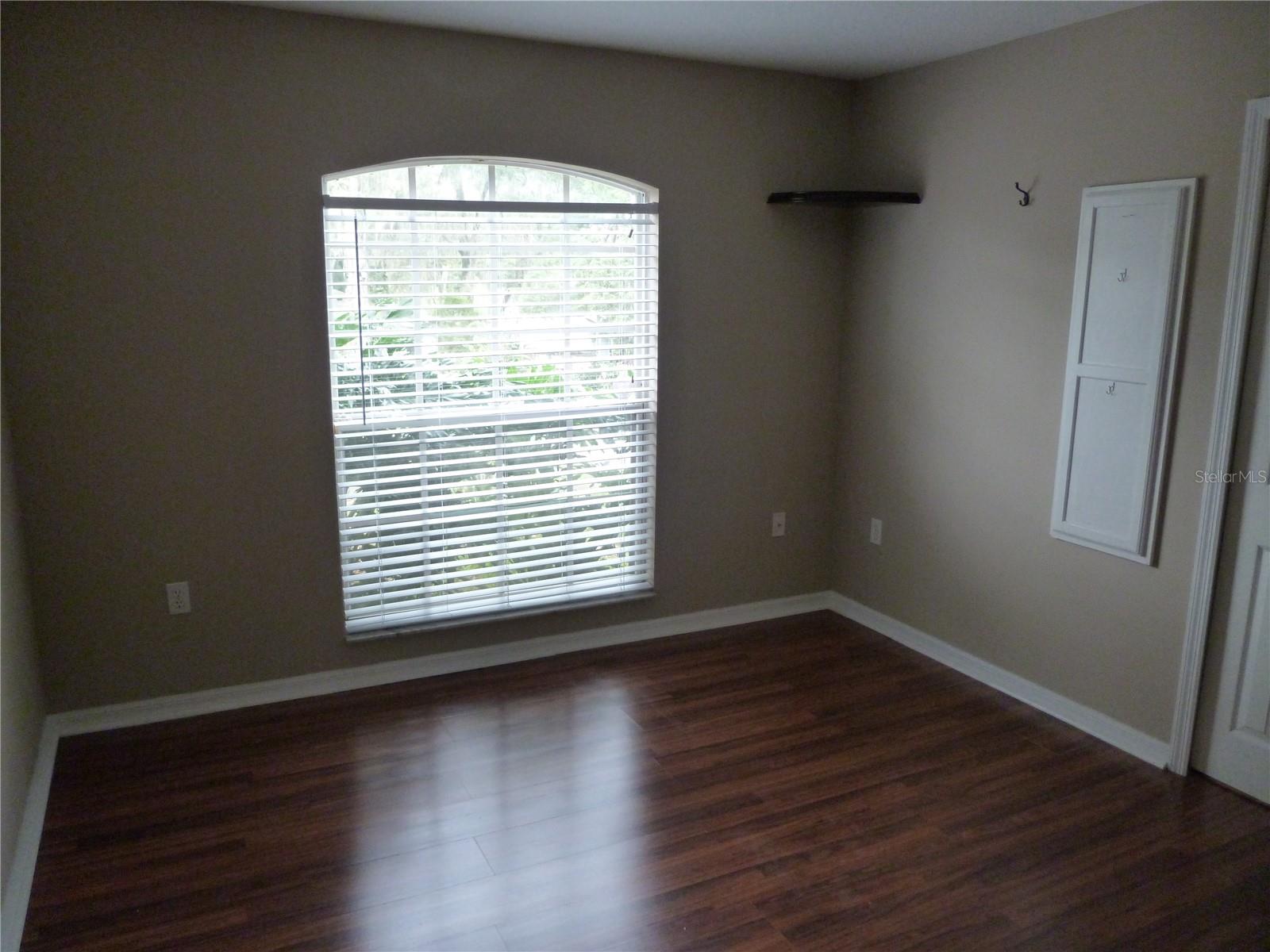616 E 1ST ST, APOPKA, FL, 32703