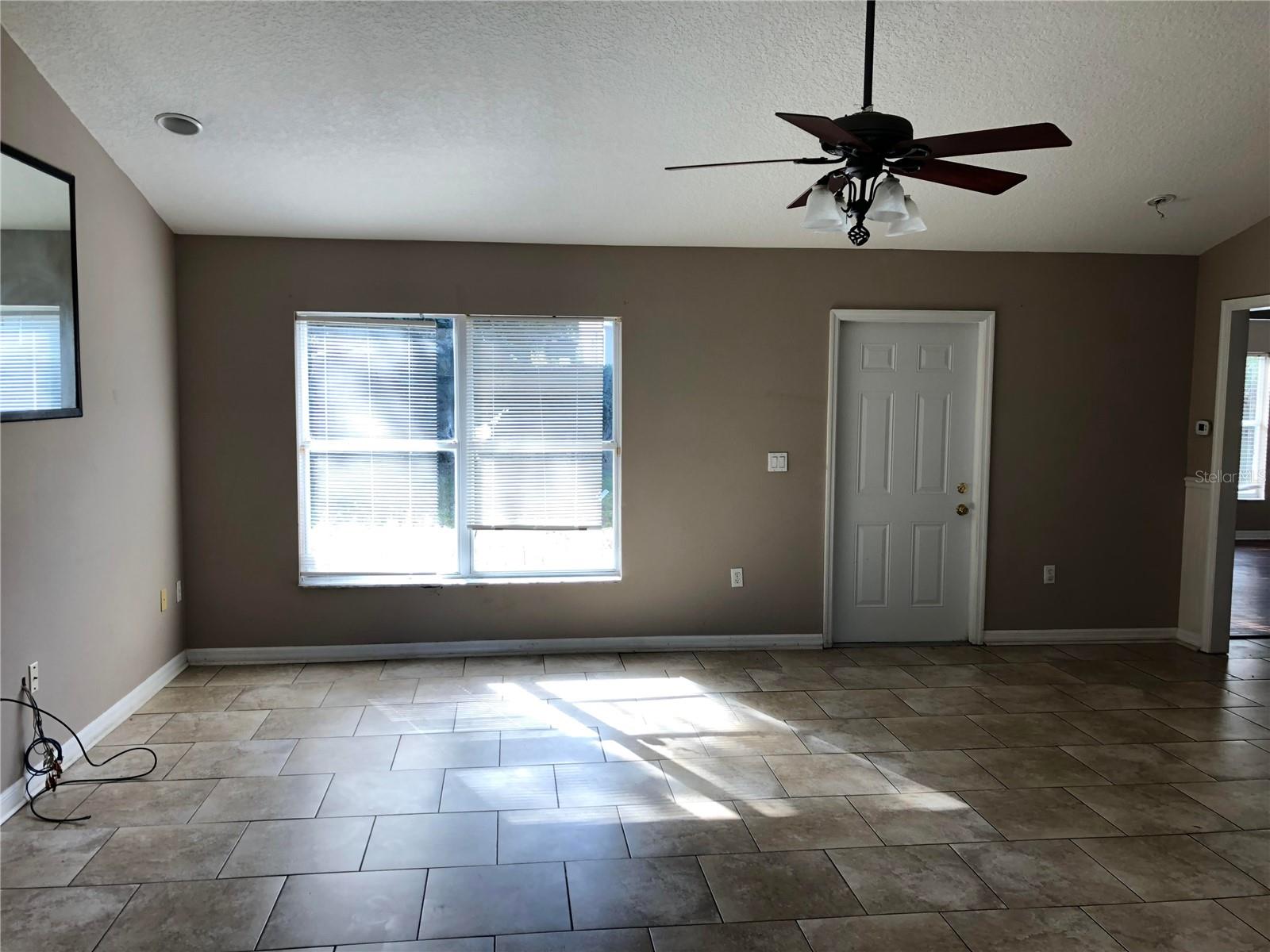 616 E 1ST ST, APOPKA, FL, 32703