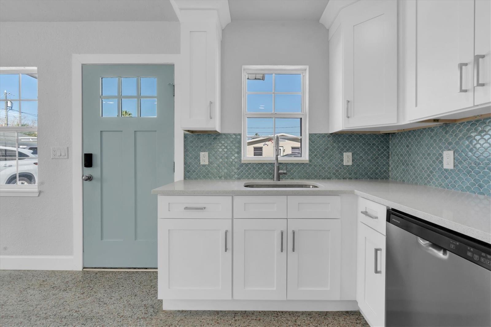 119 147TH AVE E, MADEIRA BEACH, FL, 33708