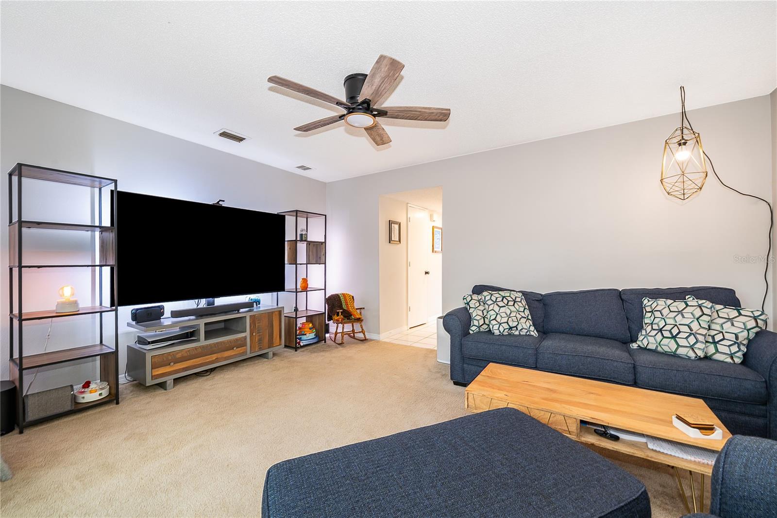 1073 LOVE LN #1, APOPKA, FL, 32703