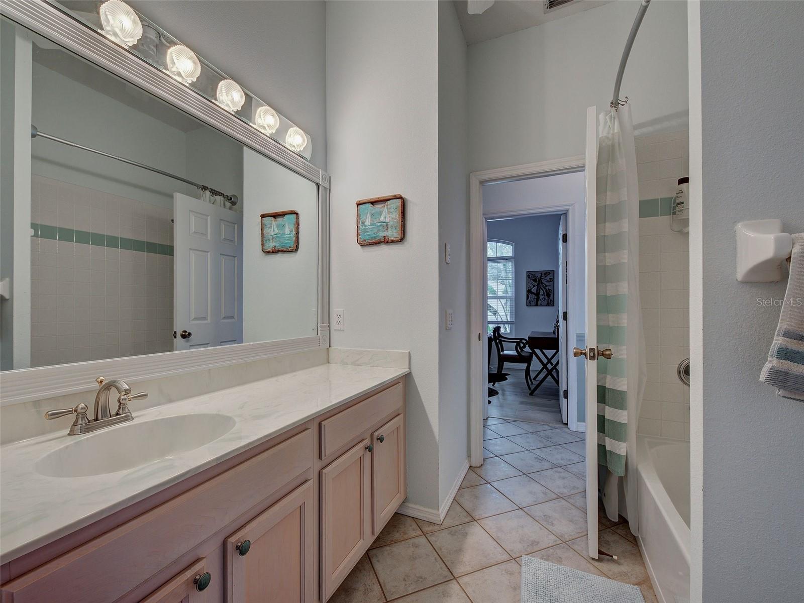 4310 MANFIELD DR, VENICE, FL, 34293