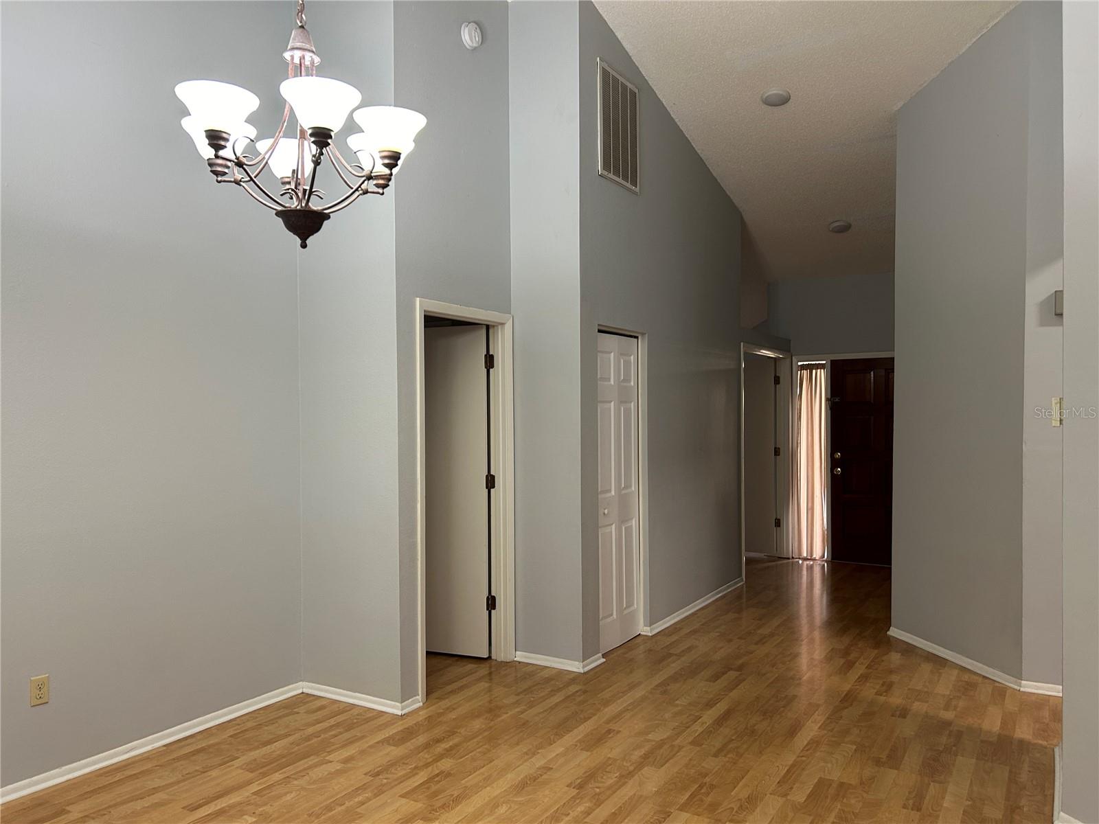 8718 IMPERIAL CT, TAMPA, FL, 33635