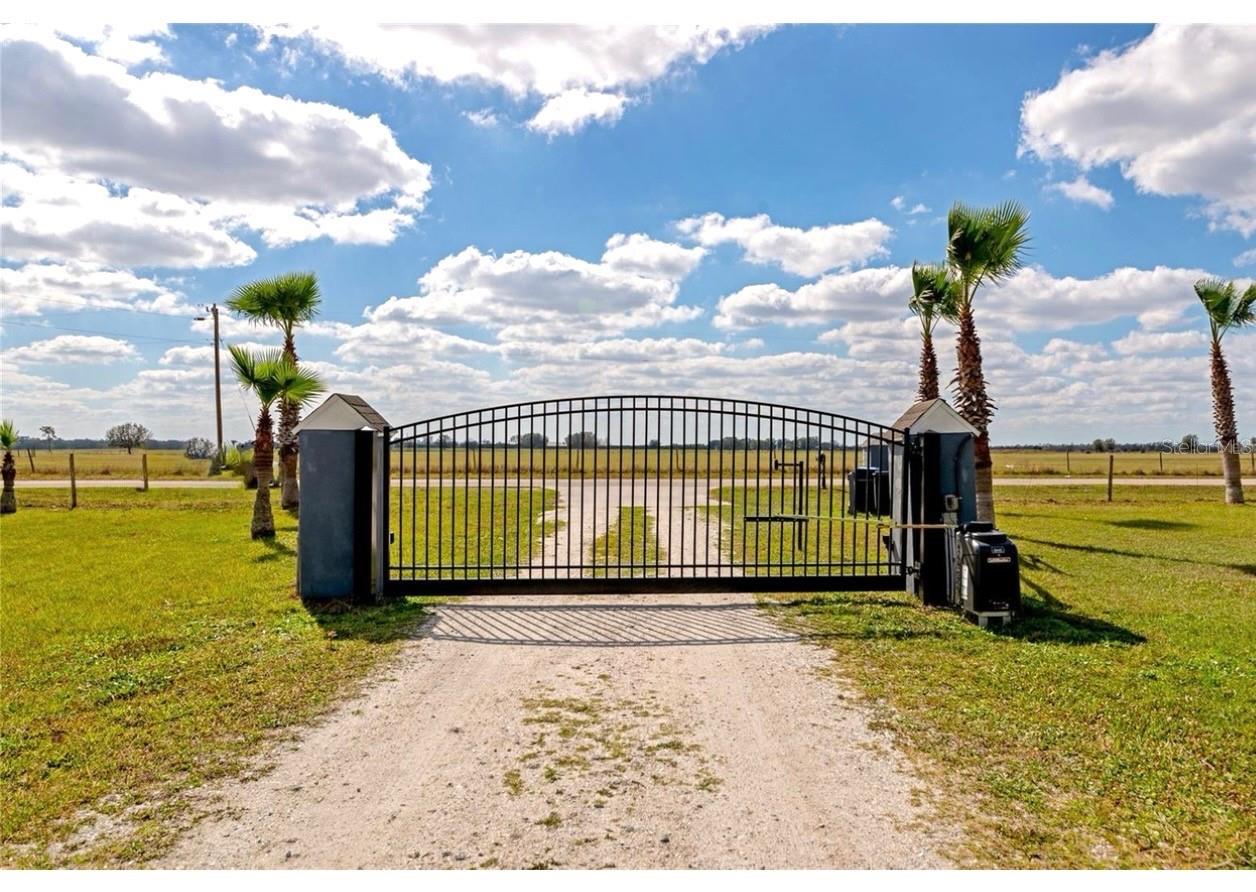 35495 SINGLETARY RD, MYAKKA CITY, FL, 34251
